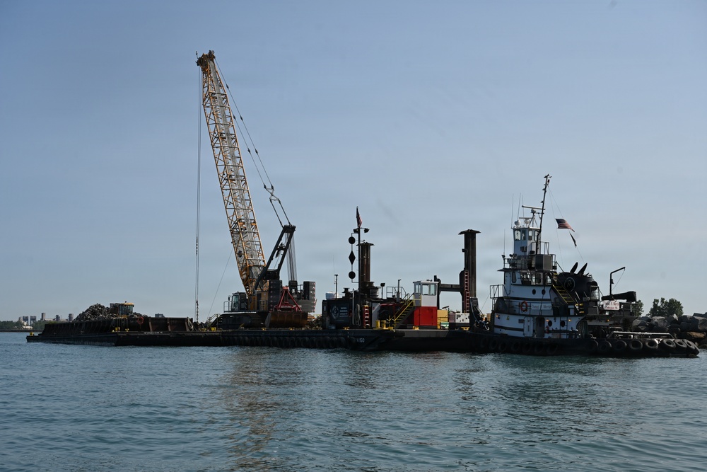 Extending the Life of Confined Disposal Facility 4