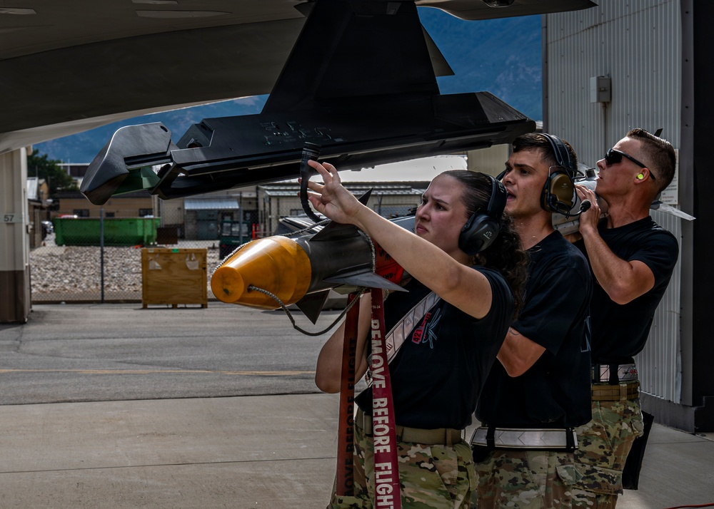 388FW 2nd Quarter Weapons Load Competition