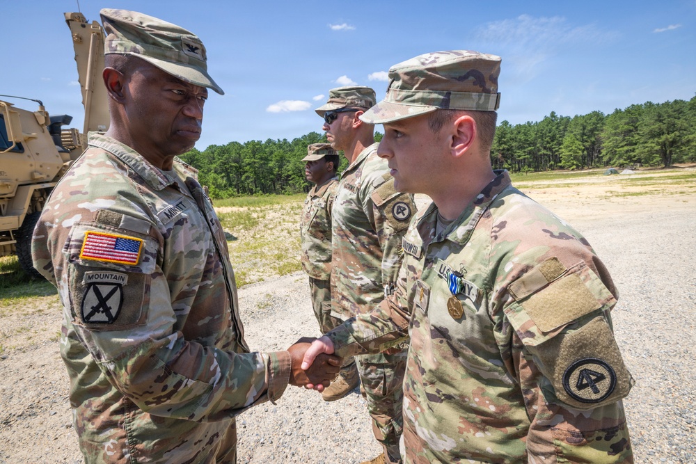 New Jersey National Guard Soldiers honored for aiding accident victims