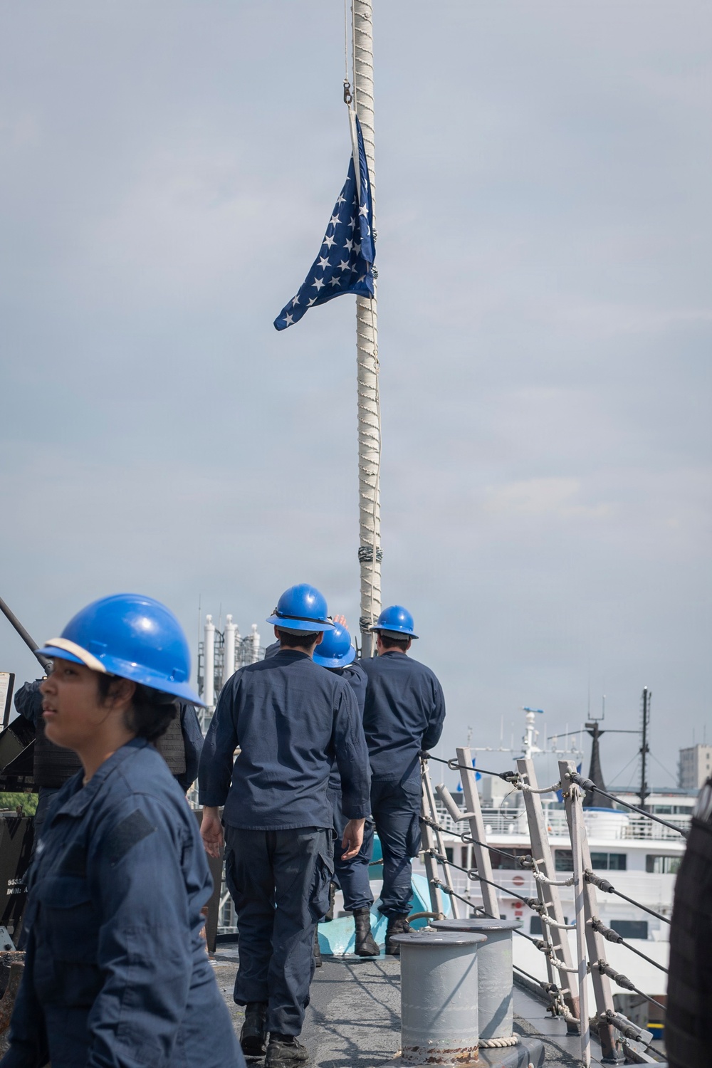 USS Mahan Departs Quebec City