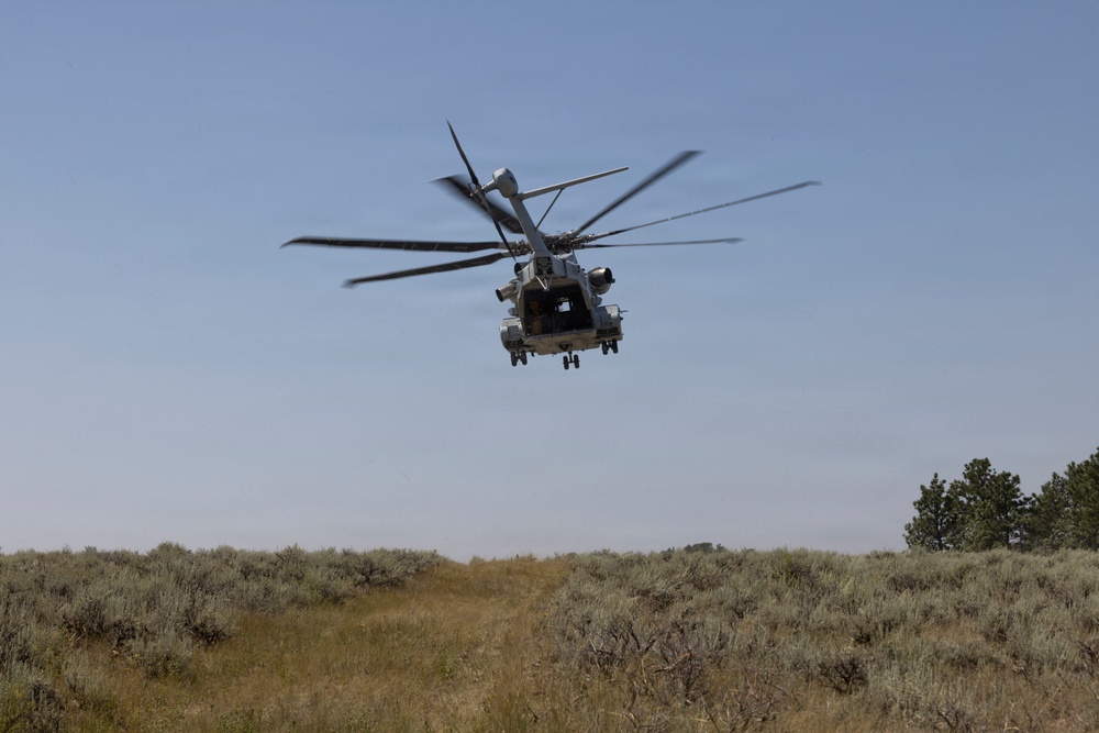 HMH-461 executes TRAP simulation in Montana