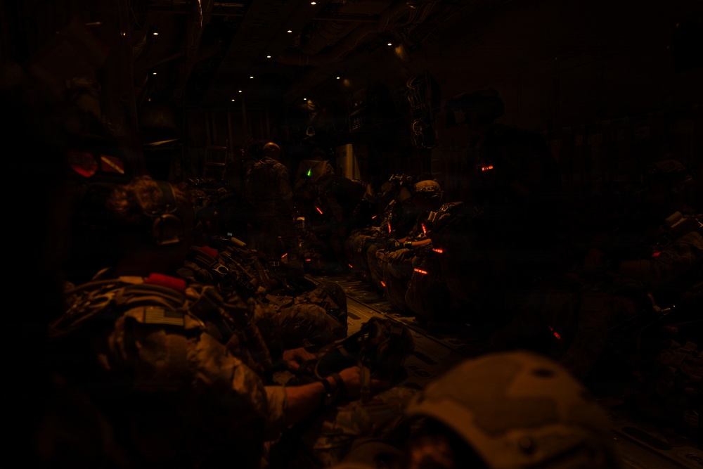 VMGR-252 conducts pararescue training with 57th RQS