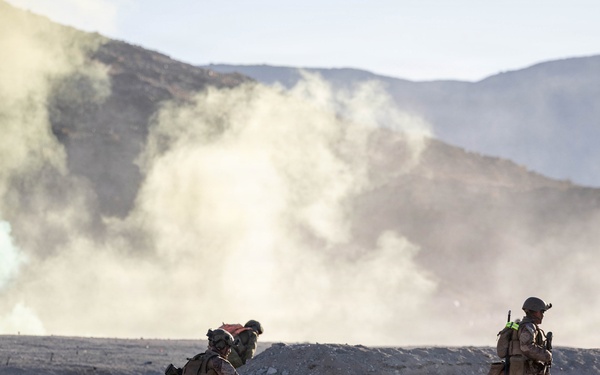 SLTE 4-26: 2nd Battalion, 2nd Marine Regiment Conduct Live-Fire Squad Attacks