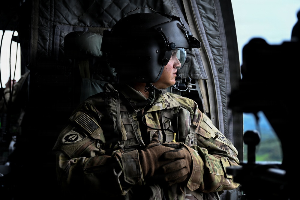 Joint Task Force-Bravo collaborates with Servicio Nacional Aeronaval to deliver bridge materials