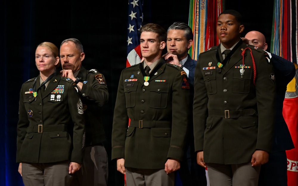 SW Hosts Border Medal Ceremony