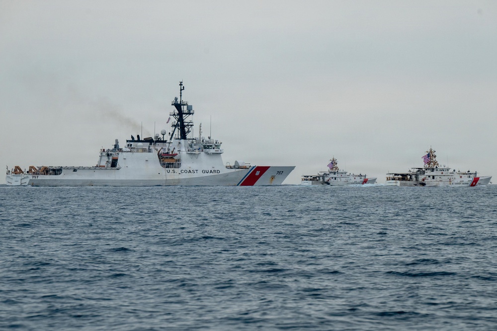 USCGC Midgett (WMSL 757) conducts PHOTOEX with Coast Guard Fast Response Cutters