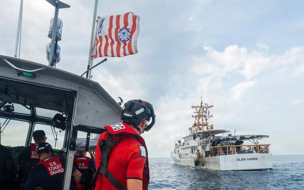 USCGC Midgett (WMSL 757) conducts PHOTOEX with Coast Guard Fast Response Cutters