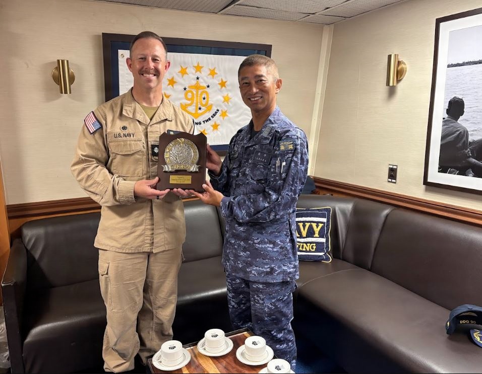 JS Chōkai Commanding Officer Presents USS Chafee Commanding Officer with Ceremonial Plaque