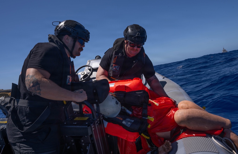 HMCS Regina conducts rescue at sea training during RIMPAC 2026