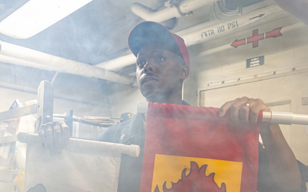 USS Mustin conducts integrated training team drill