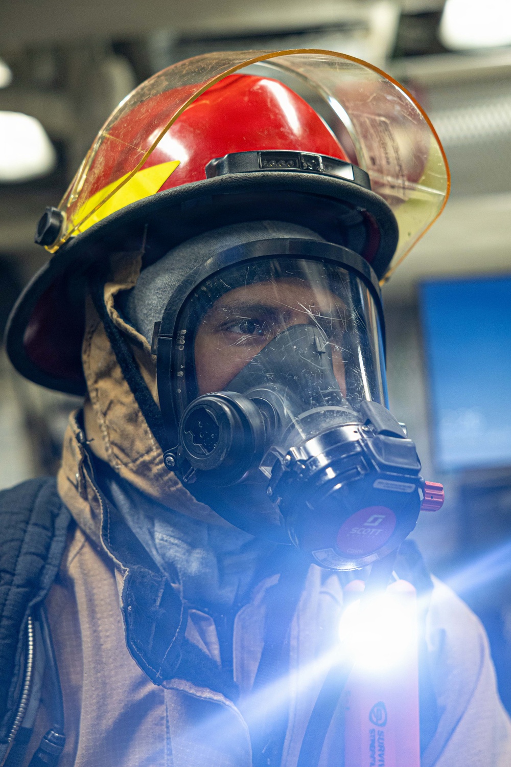 USS Mustin conducts integrated training team drill