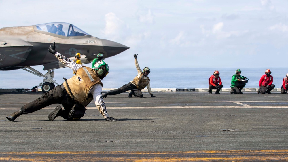 George Washington Conducts Flight Operations