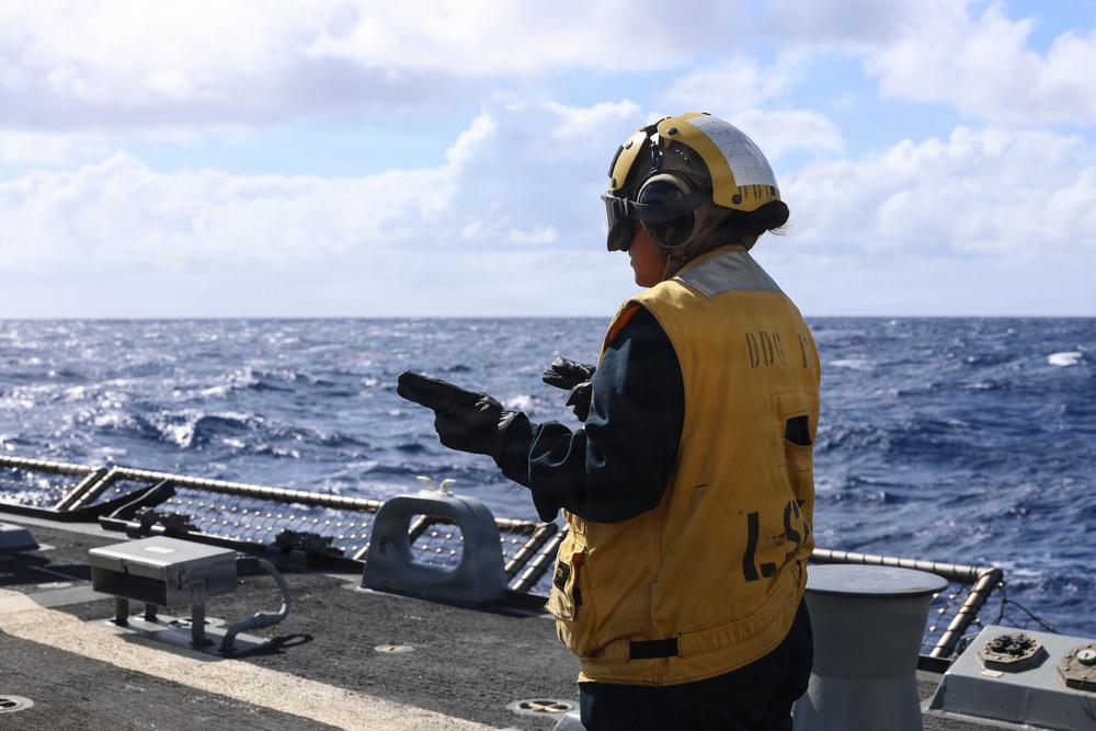 USS Carl M. Levin conducts flight quarters during RIMPAC 26