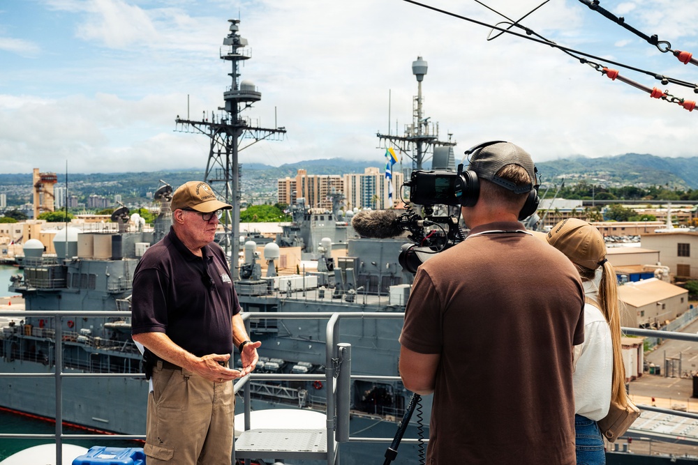 Iridium tracking unit installs during RIMPAC 2026