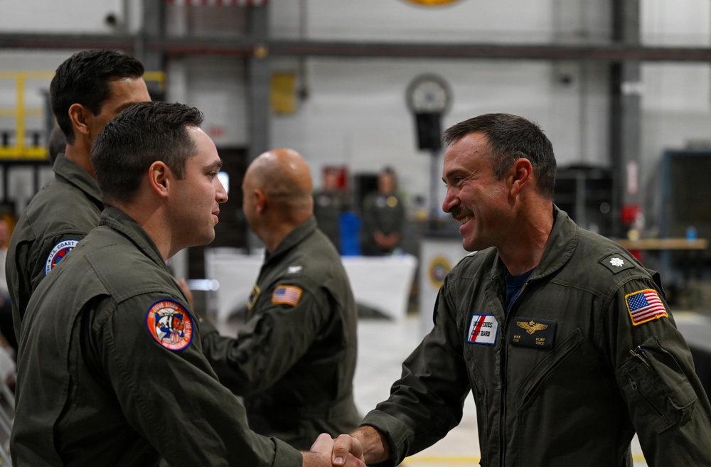 Coast Guard Air Station Astoria holds change-of-command ceremony
