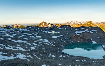 Green Berets climb Glacier Peak