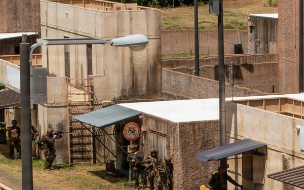 U.S. Marines, ROK, Mexican Naval Infantry marines participate in simulated battle during RIMPAC 26