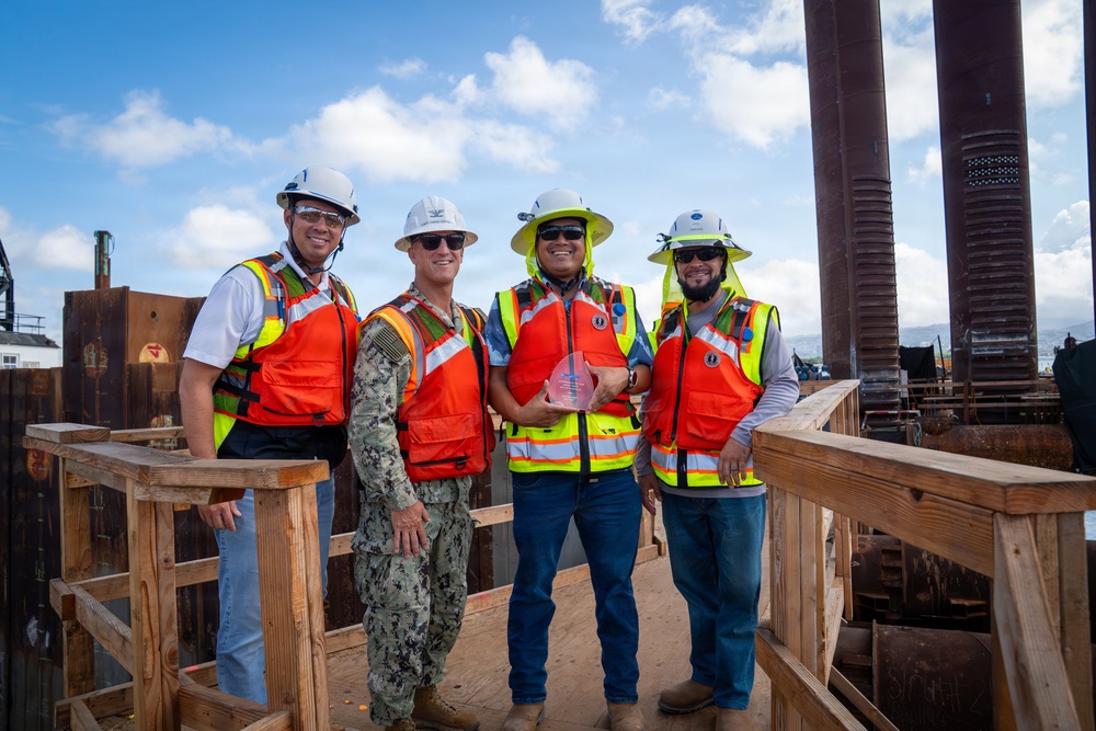 2026 NAVFAC Pacific Area of Operations Supervisor of the Year Recognized at OICC PHNSY