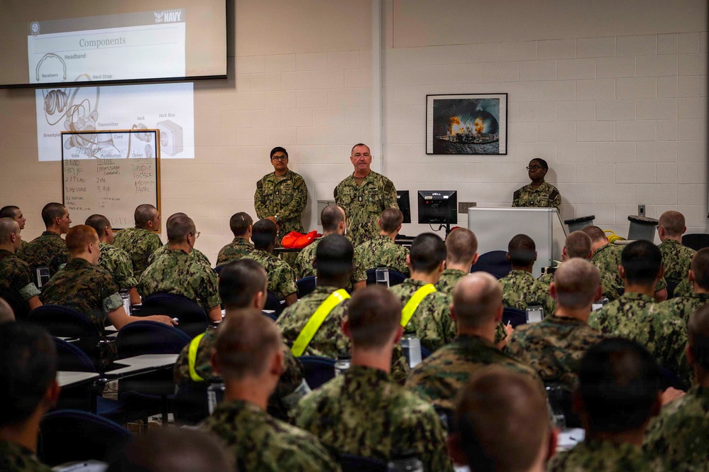 MCPON Perryman Visits ROTC Midshipmen Candidates at RTC