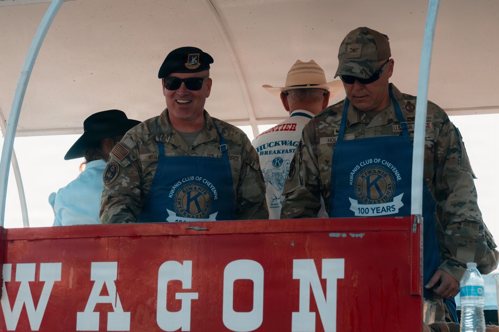 CMSAF visits F.E. Warren Air Force Base