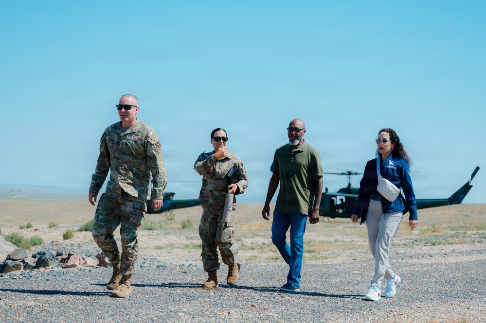 CMSAF visits F.E. Warren Air Force Base