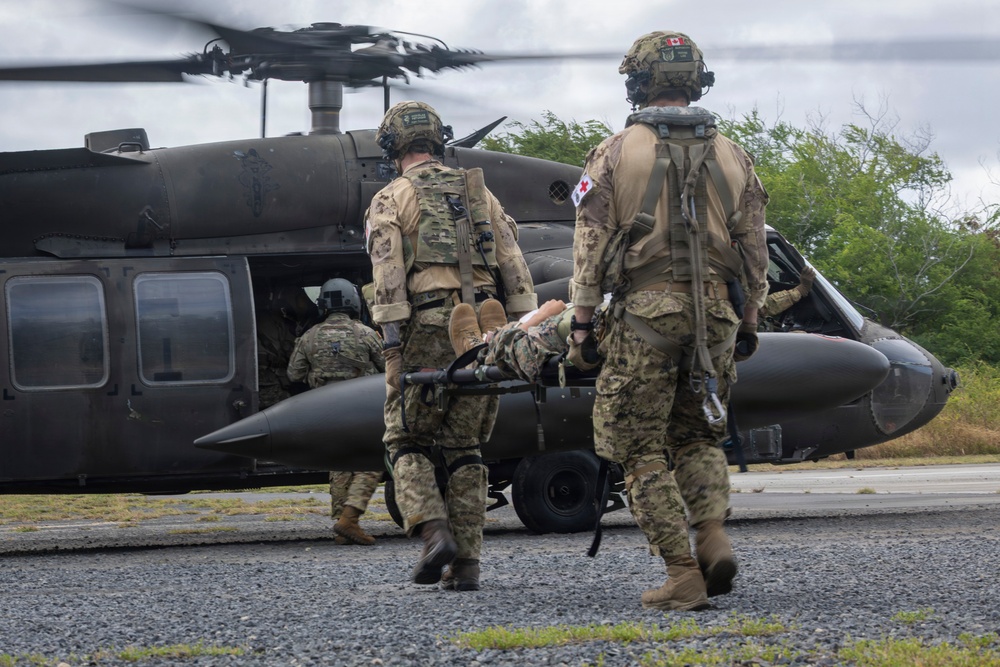 U.S. Marines, Canadian service members conduct simulated CASEVAC during RIMPAC 2026