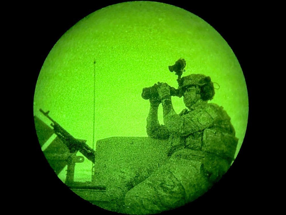 Security forces M240B night fire