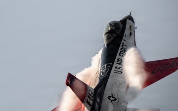 Viper Demo flies at AirVenture 2026