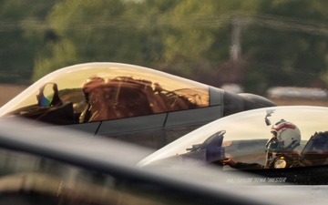 Viper Demo flies at AirVenture 2026
