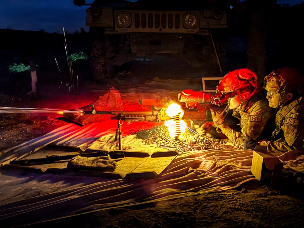 Security forces M240B night fire