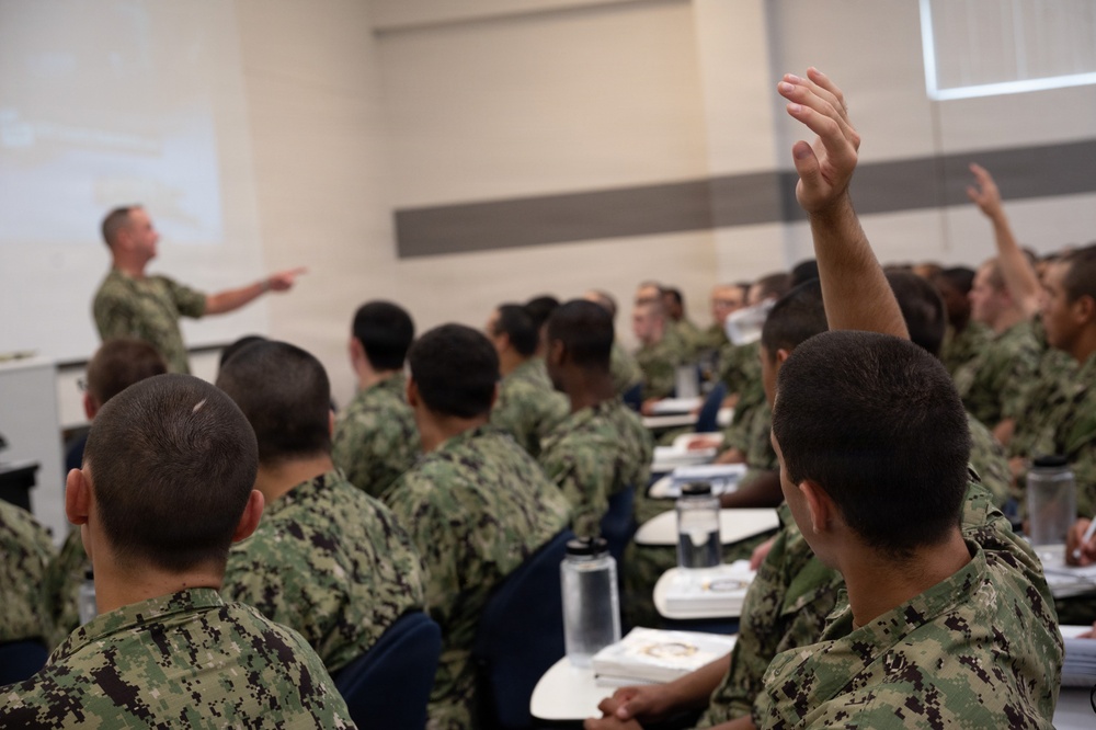 MCPON John Perryman visits Naval Station Great Lakes and Recruit Training Command