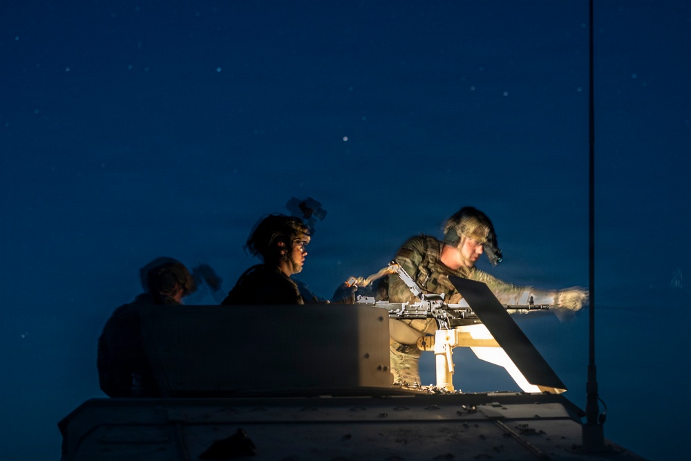 Security forces M240B night fire
