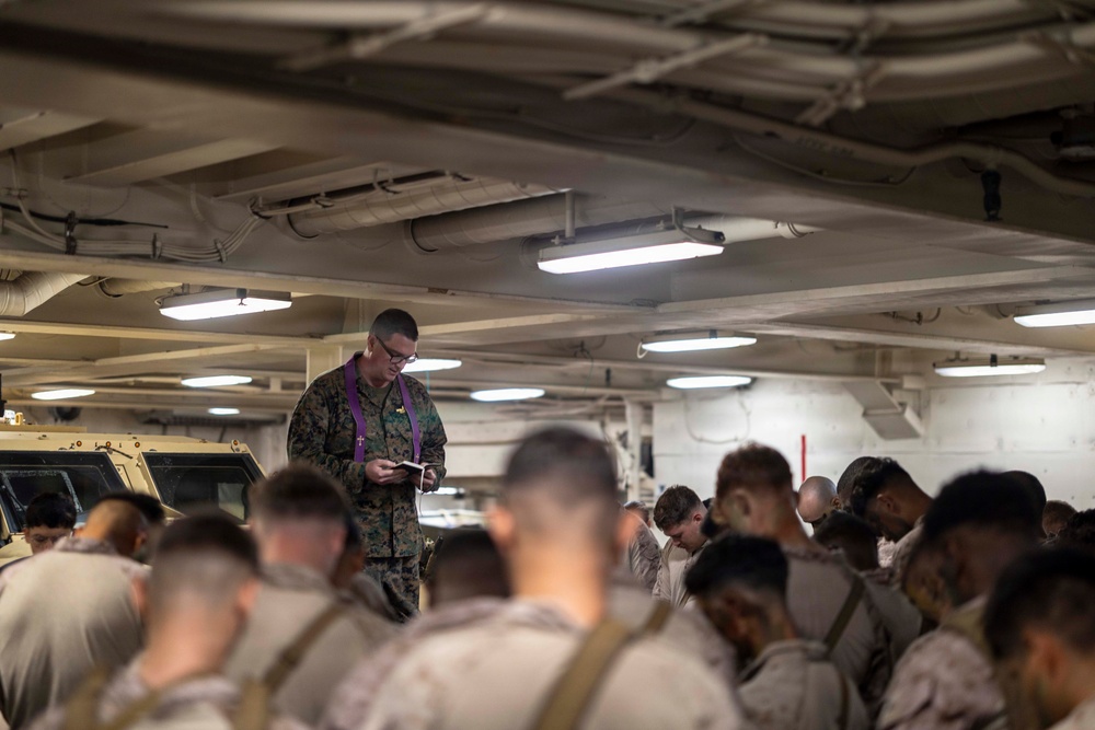 13th MEU | BLT 2/4 Conducts a Vertical Assault Raid