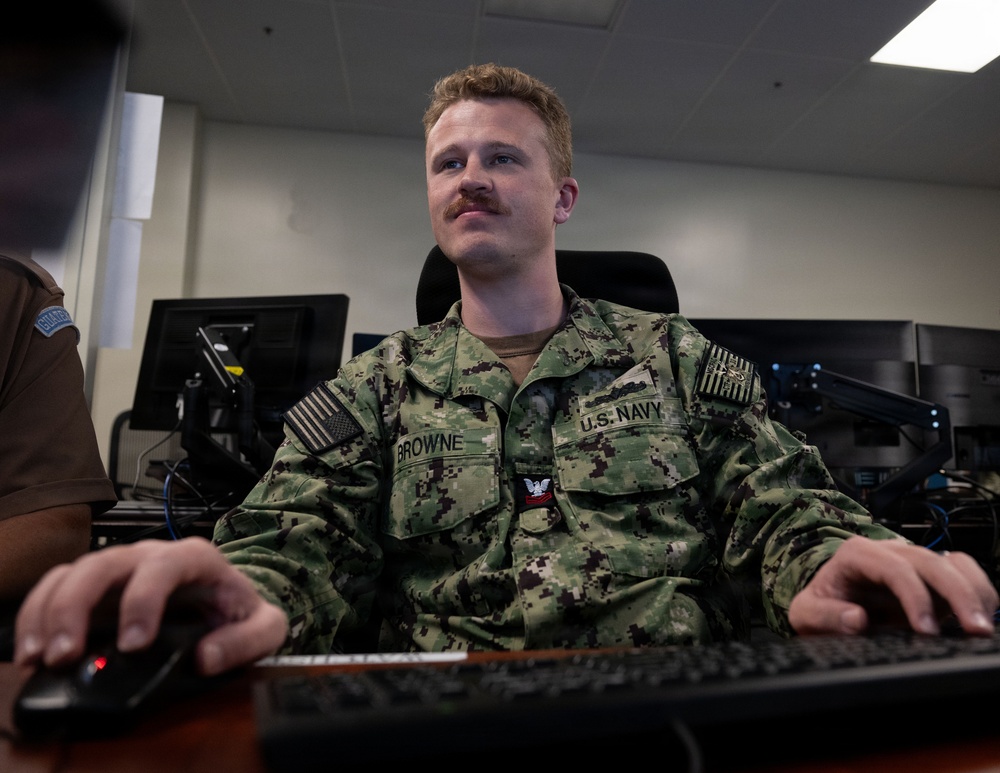 U.S. Navy, Royal Canadian Navy, Royal New Zealand Navy coordinate replenishment at sea during RIMPAC 2026