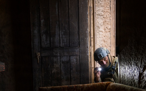 U.S. Navy and Partner EOD Forces participate in a dismounted response drill during RIMPAC 2026
