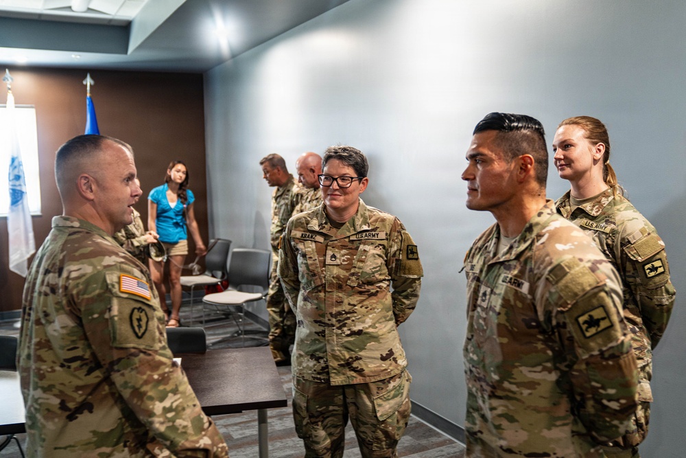 Lewis speaks with deploying Soldiers