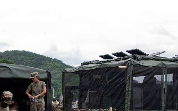 Shared Meals Strengthen Allied Bonds During Combined Field Feeding Training Exercise