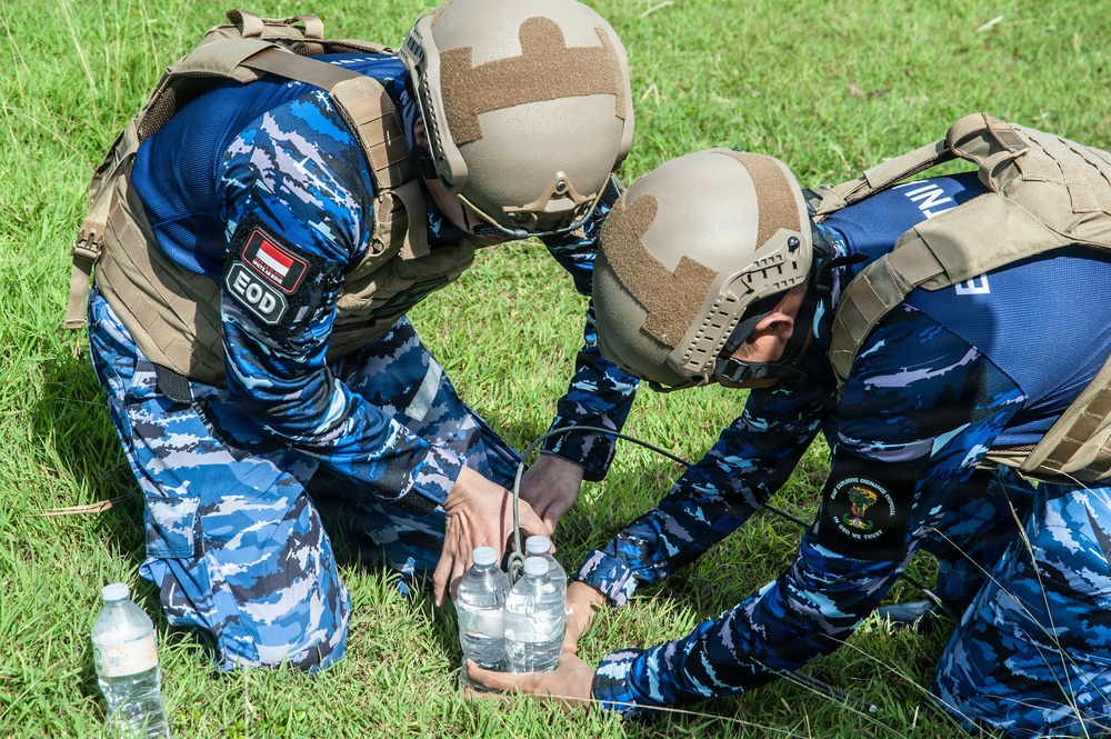 HIANG and Indonesian Air Forces Ignite Partnership During Explosive Specialty Training
