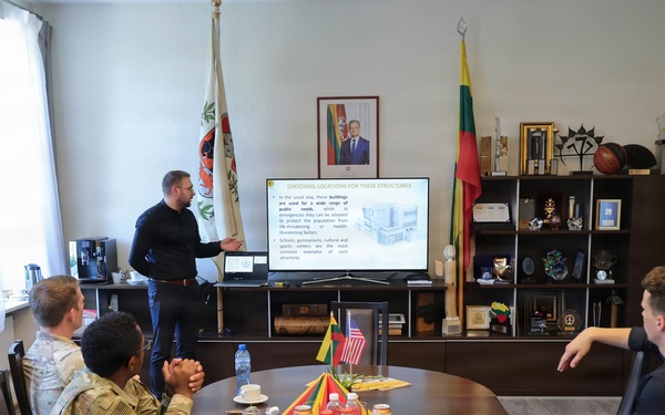 U.S. Army civil affairs strengthen understanding of Lithuanian crisis-response capabilities