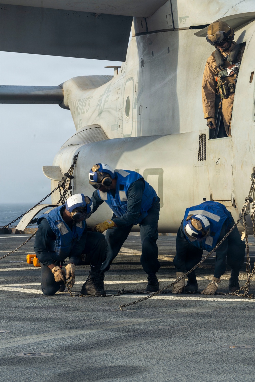 USS Comstock Conducts Flight Quarters
