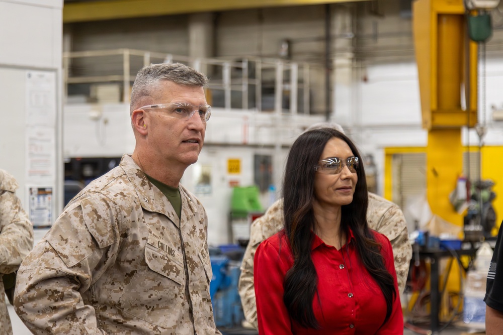 Brigadier General Kevin Collins, commanding general, Marine Corps Logistics Command, meets with civilian-Marines and tours facilities at Production Plant Barstow