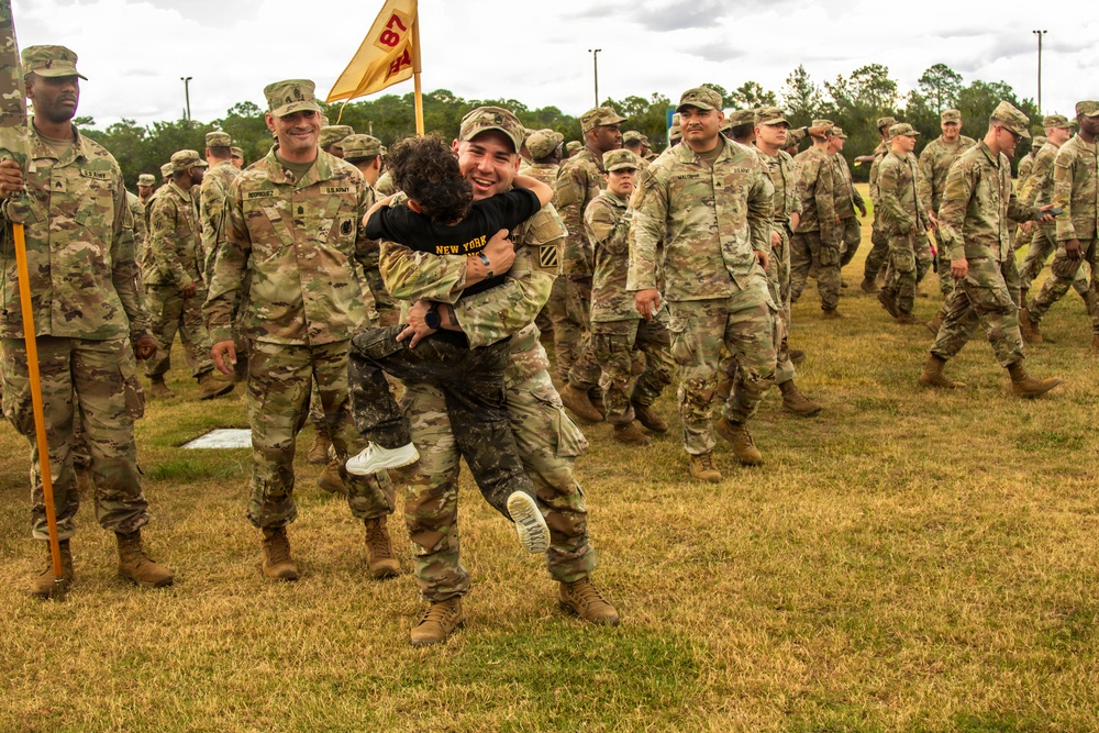 Welcome home, Dogface Soldiers!