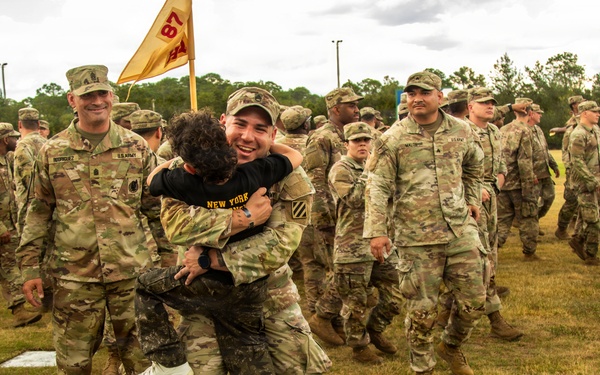 Welcome home, Dogface Soldiers!