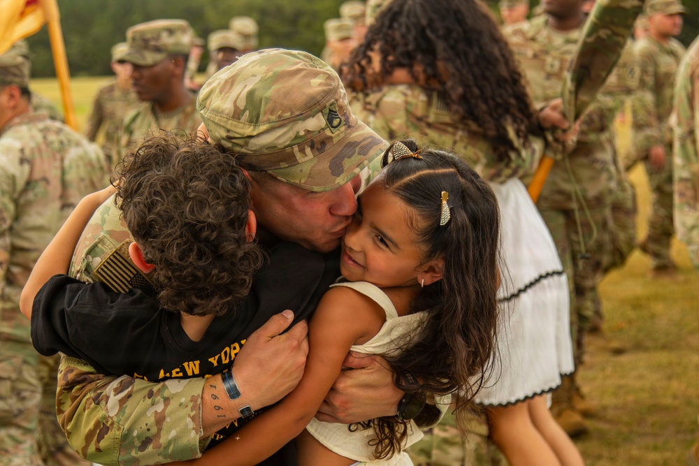 Welcome home, Dogface Soldiers!