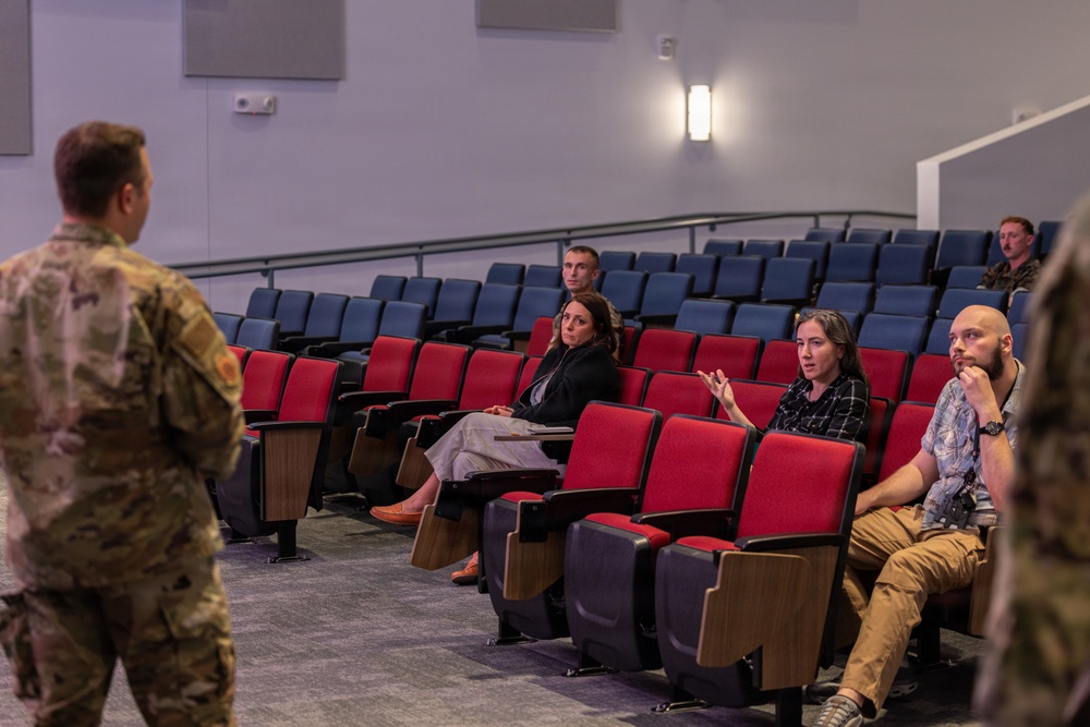 Gen AI Task Force visits II MEF CE