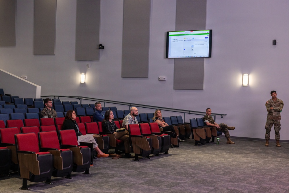 Gen AI Task Force visits II MEF CE