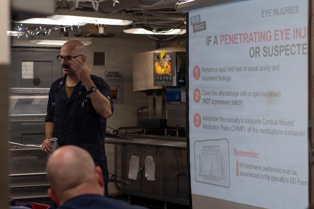 USS Mahan Conducts Tactical Combat Casualty Care Training