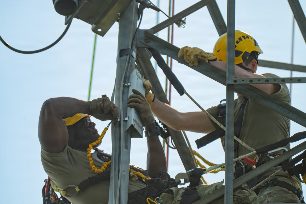 213th EIS communications work