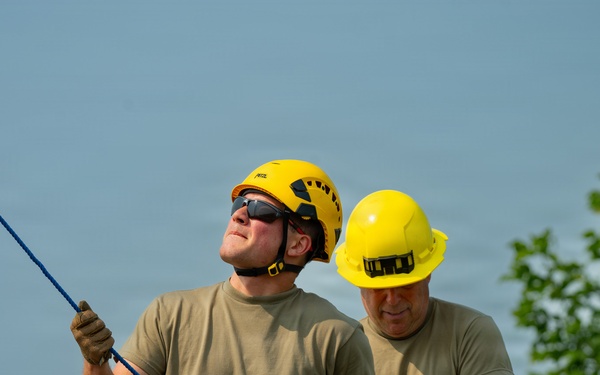 213th EIS communications work