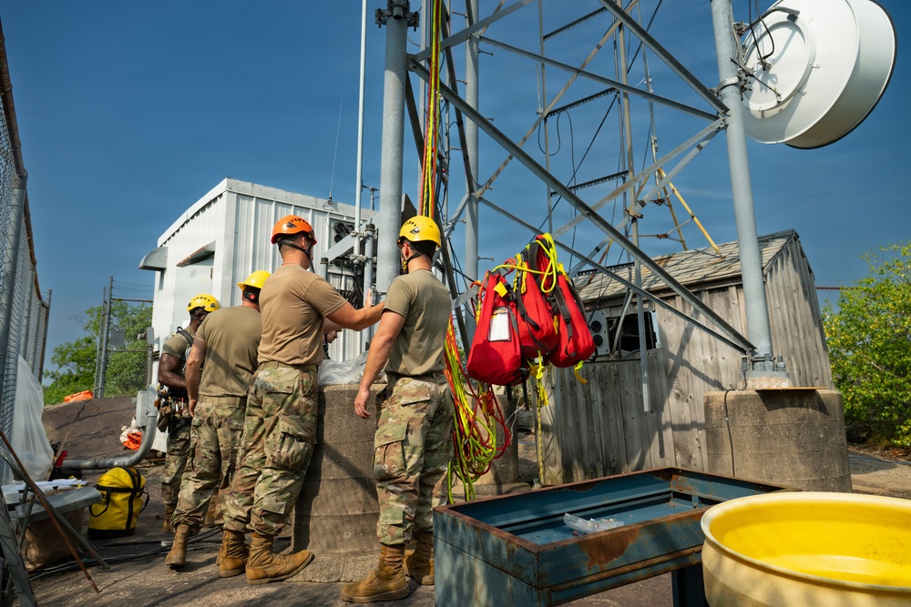 213th EIS communications work